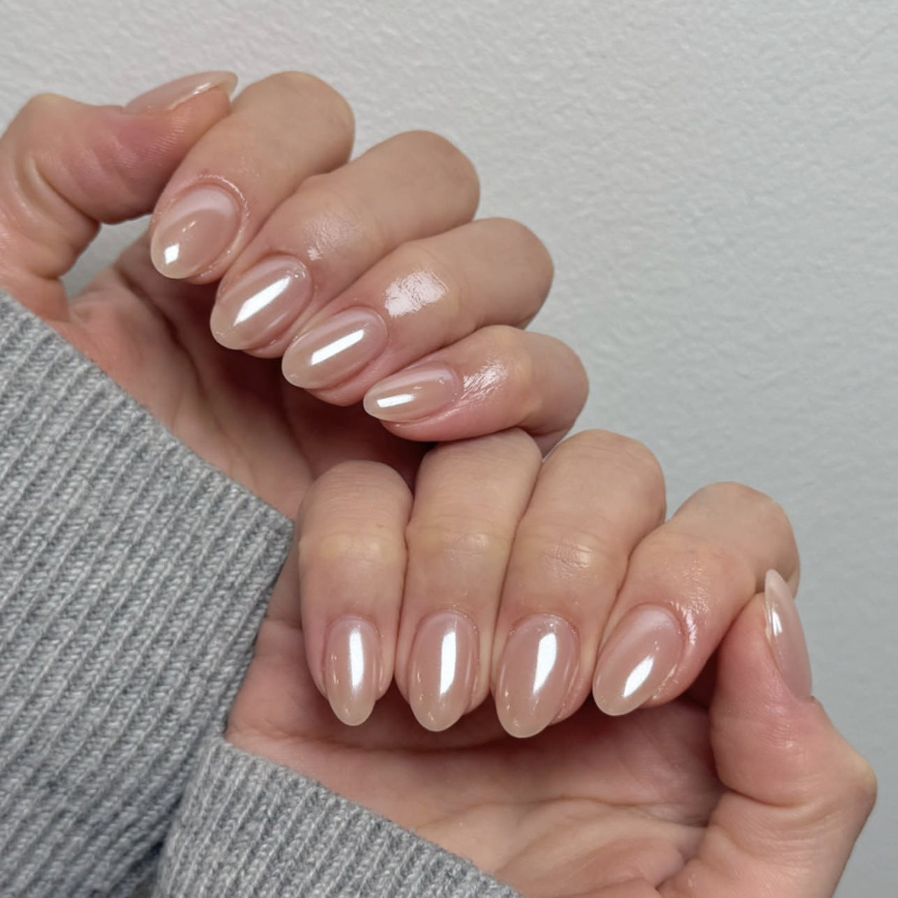 Aurora Nude Press On Nails Almond Semi-Transparent Pearl Shimmer Reusable Glue On 17