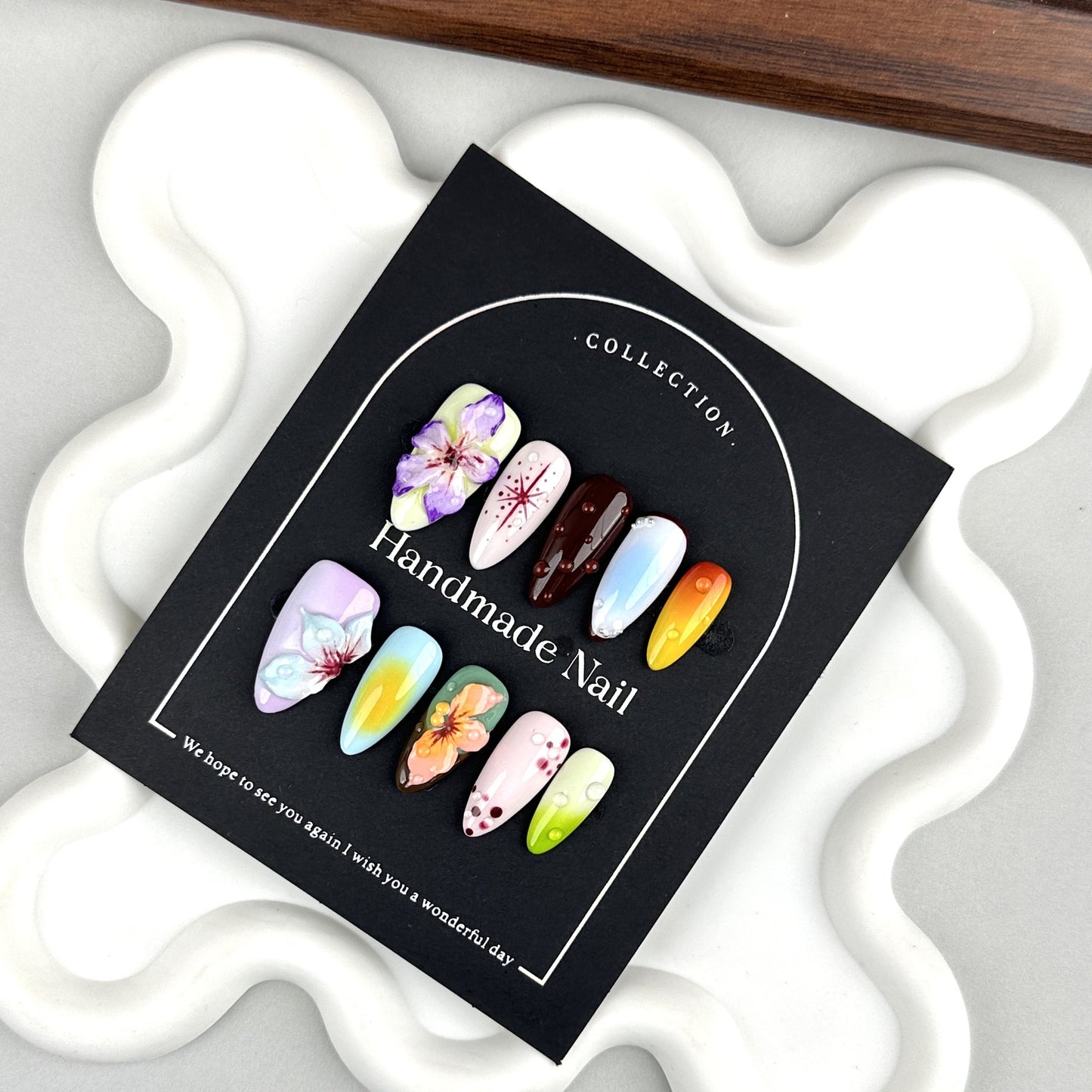 Colorful Ombre Press On Nails – Almond Floral Glossy Reusable Nails 158