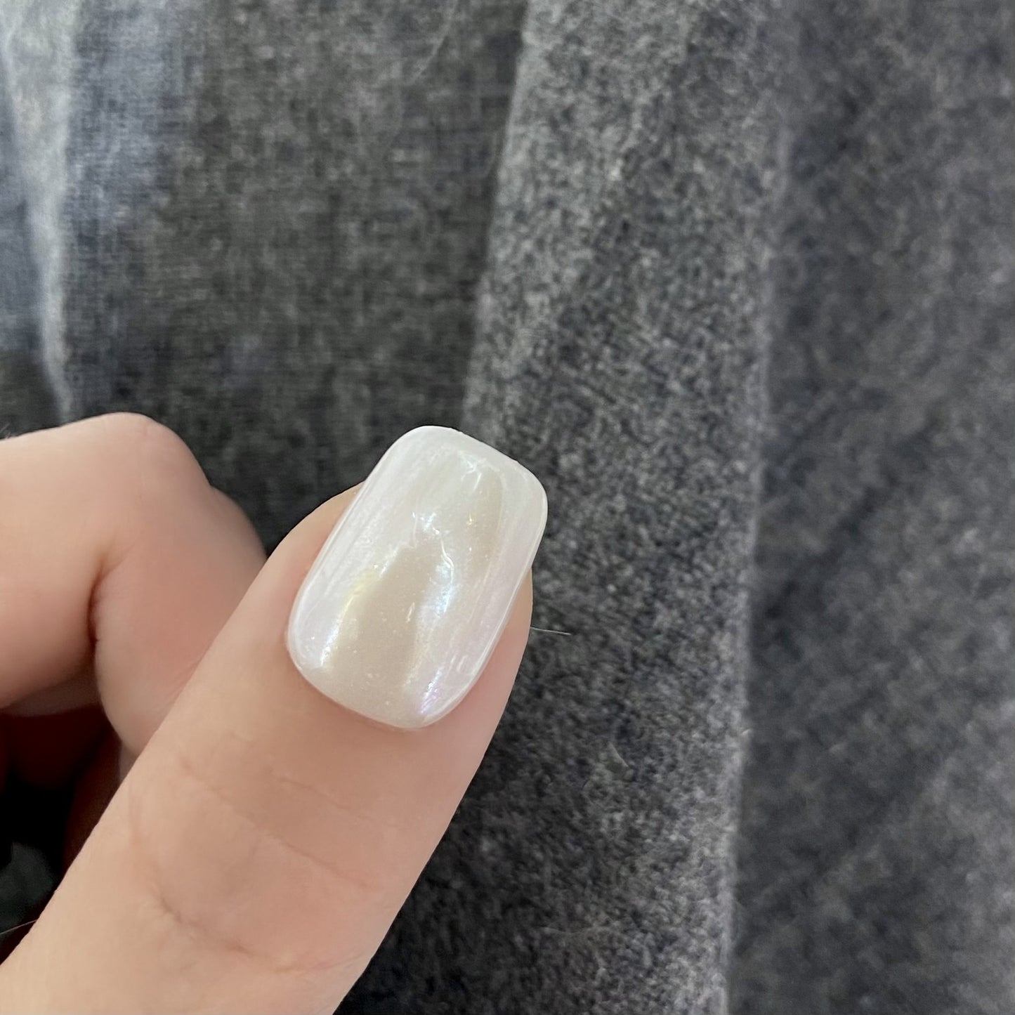 Pearl White Magnetic Cat Eye Press On Nails – Short Square Glossy Reusable Acrylic Nails 18