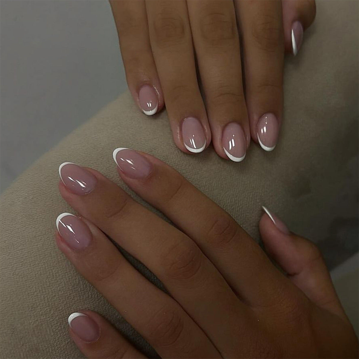 Nude Pink French Tip Press On Nails Round Shape Glossy Classic White Tips Natural Minimal Design Reusable Full Cover False Nails Kit Elegant Everyday Wear 108