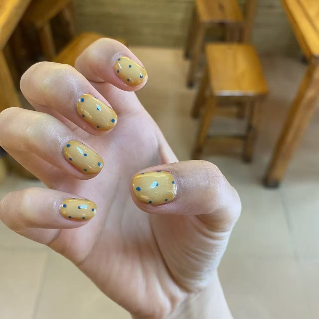 Butter Yellow Press On Nails Short Squoval – Blue Polka Dot Hand Painted Minimalist Summer Reusable Nail Set 202